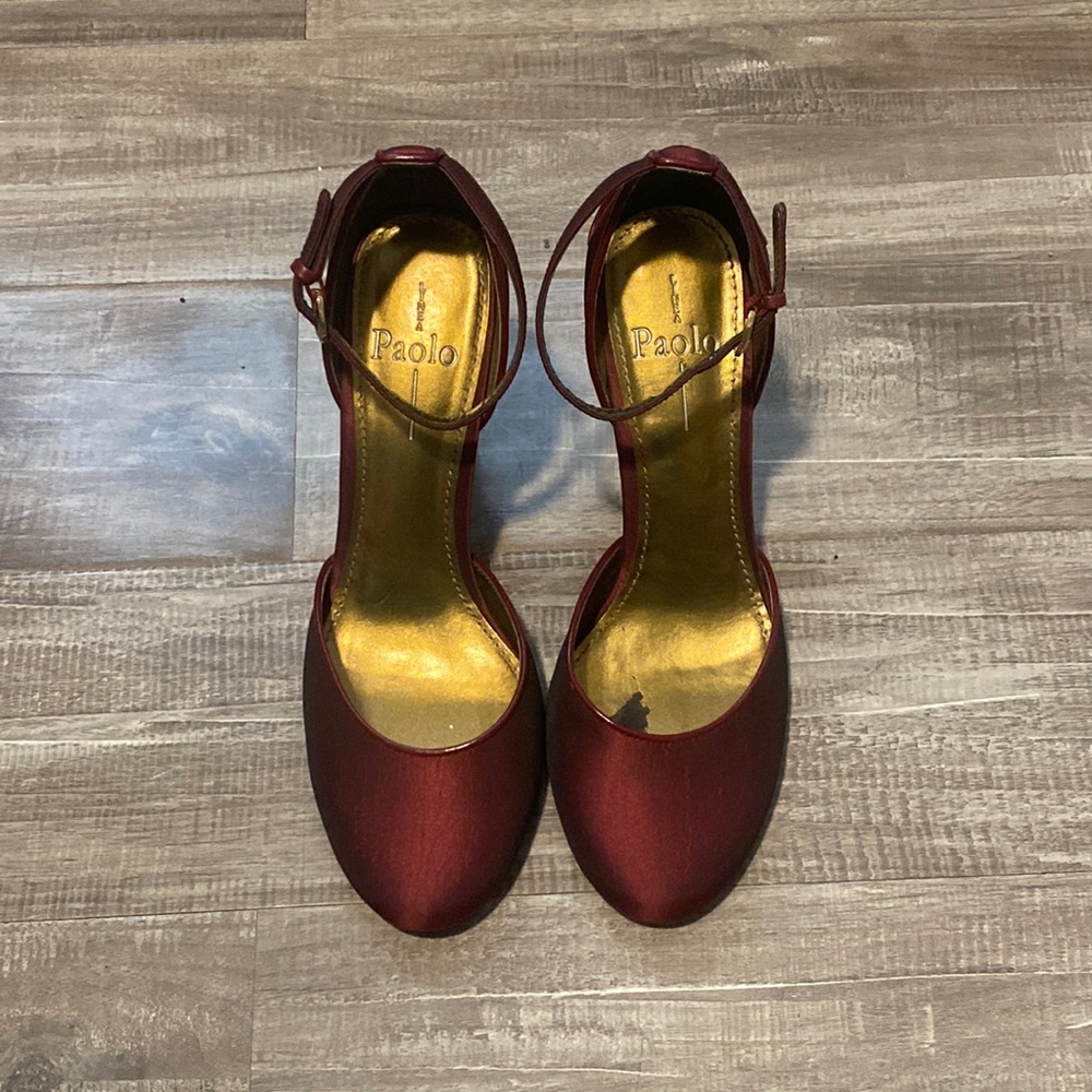 Linea Paolo Size 8.5 Red Heels